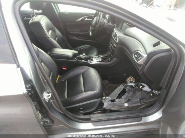 Photo 4 VIN: SJKCH5CR1JA058673 - INFINITI QX30 