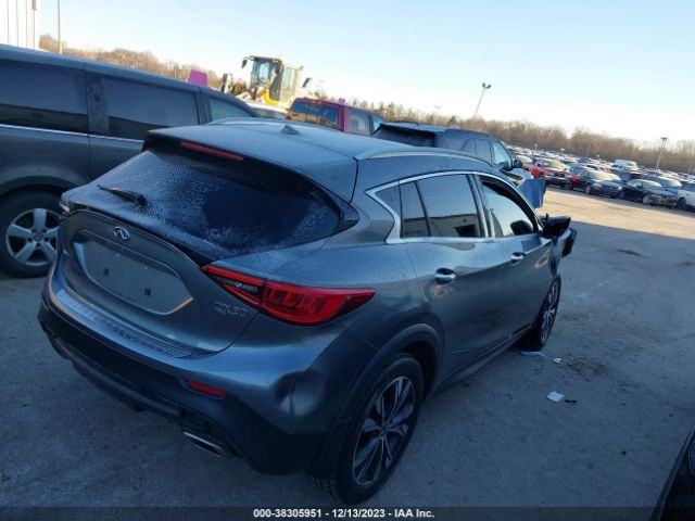 Photo 3 VIN: SJKCH5CR1JA059791 - INFINITI QX30 