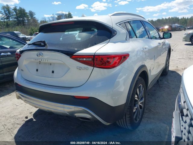 Photo 3 VIN: SJKCH5CR2HA025451 - INFINITI QX30 