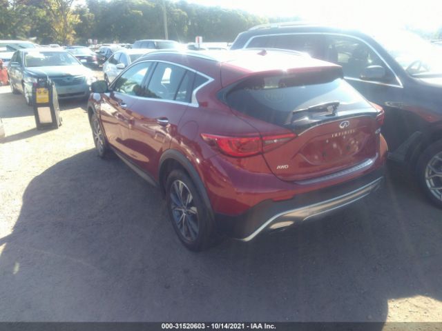 Photo 2 VIN: SJKCH5CR2HA030357 - INFINITI QX30 