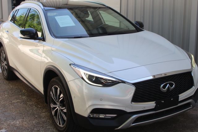 Photo 5 VIN: SJKCH5CR2JA040649 - INFINITI QX30 