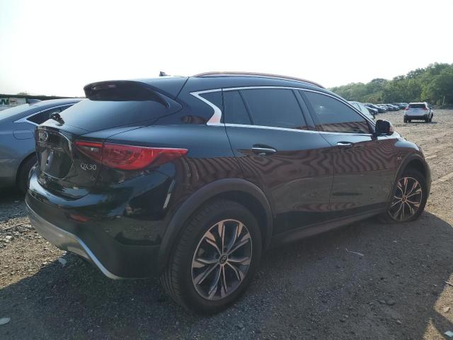 Photo 2 VIN: SJKCH5CR2JA043955 - INFINITI QX30 BASE 