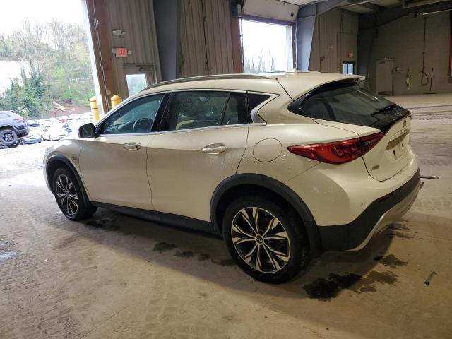 Photo 1 VIN: SJKCH5CR2JA050114 - INFINITI QX30 