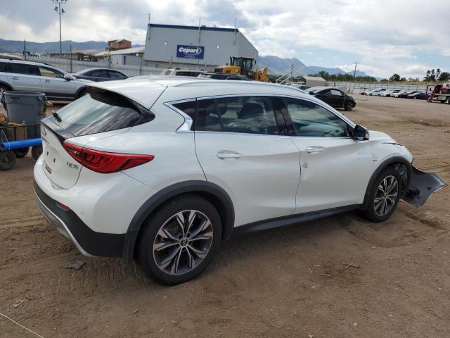 Photo 2 VIN: SJKCH5CR2JA052770 - INFINITI QX30 