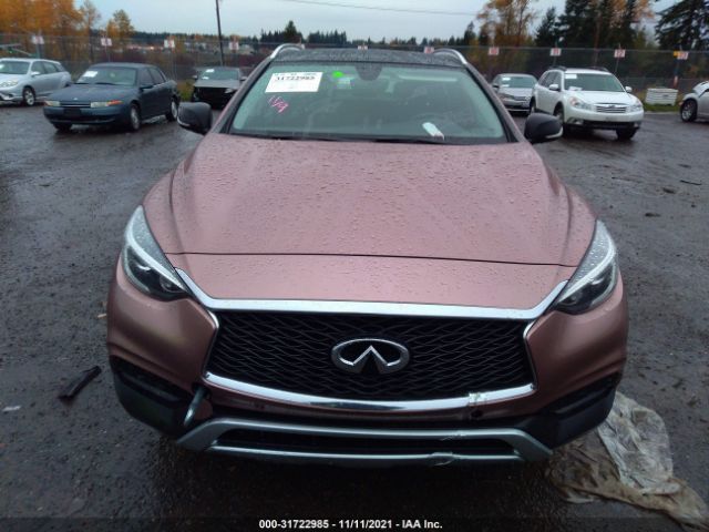 Photo 5 VIN: SJKCH5CR2JA054034 - INFINITI QX30 