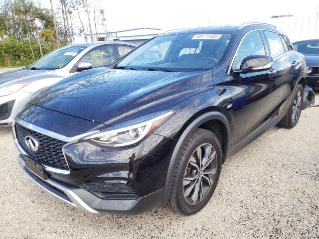 Photo 1 VIN: SJKCH5CR2JA055748 - INFINITI QX30 PURE 