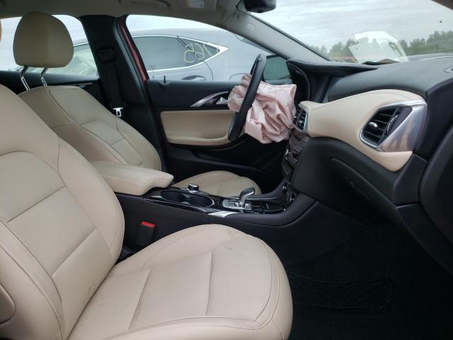 Photo 4 VIN: SJKCH5CR2KA009015 - INFINITI QX30 LUXE 