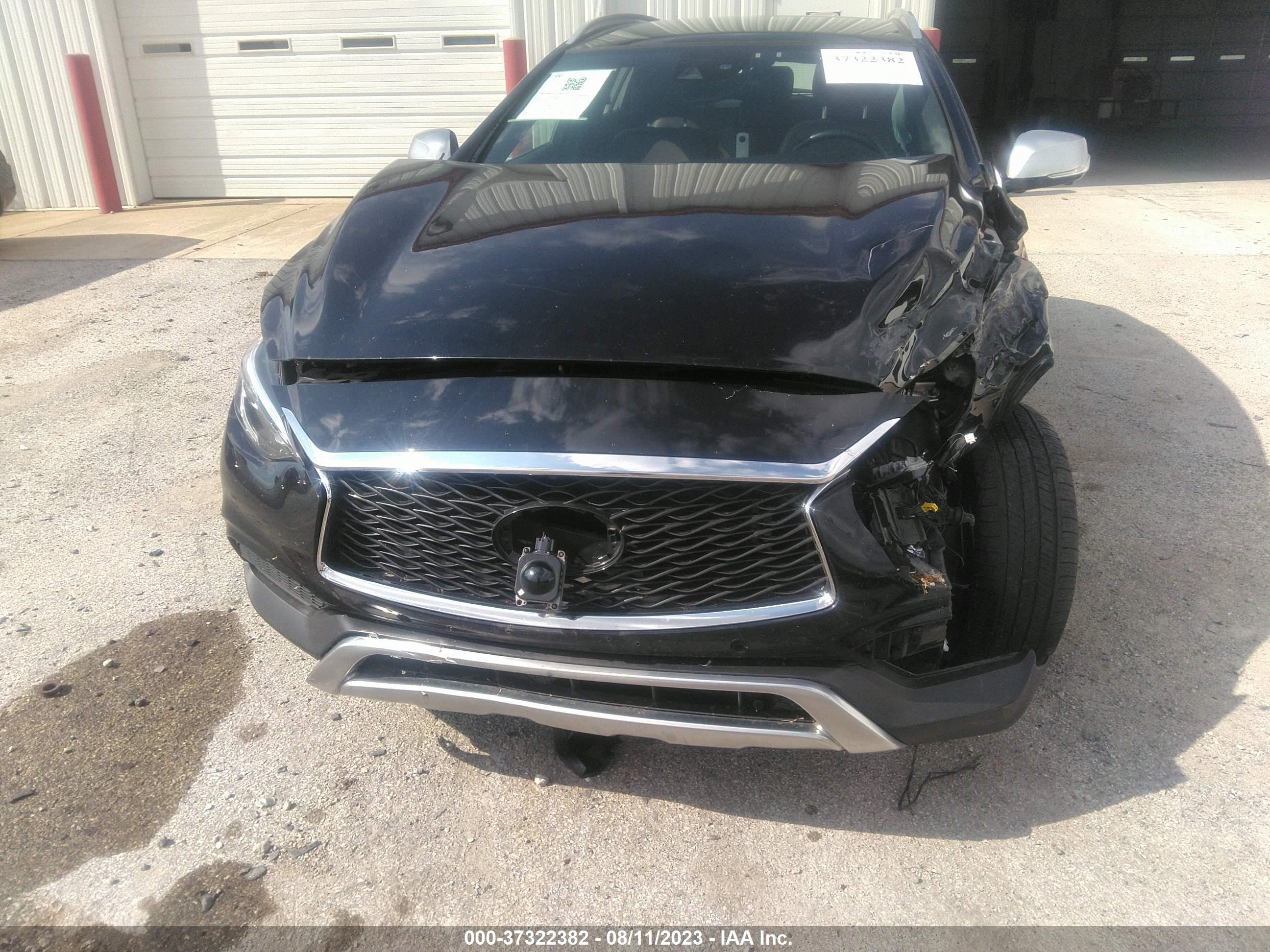 Photo 12 VIN: SJKCH5CR2KA009886 - INFINITI QX30 