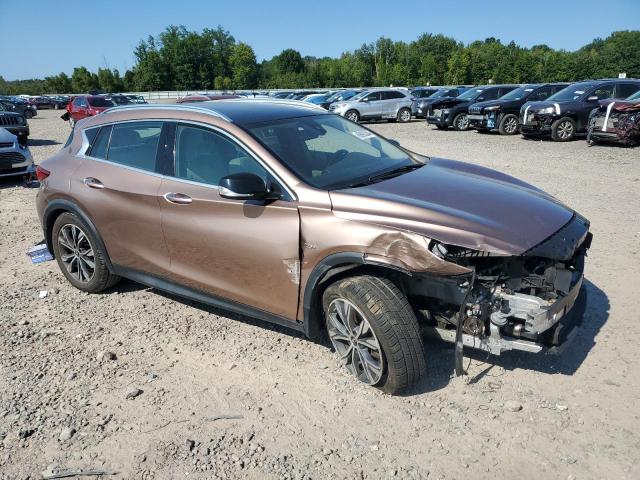 Photo 3 VIN: SJKCH5CR3HA017228 - INFINITI QX30 BASE 