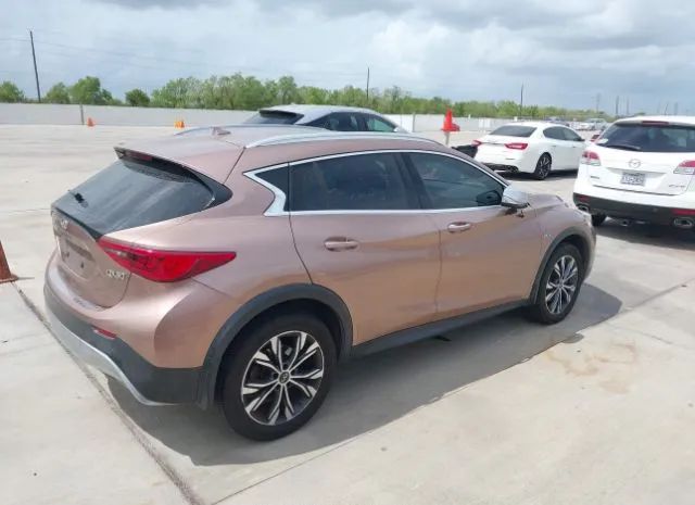 Photo 3 VIN: SJKCH5CR3HA024115 - INFINITI QX30 