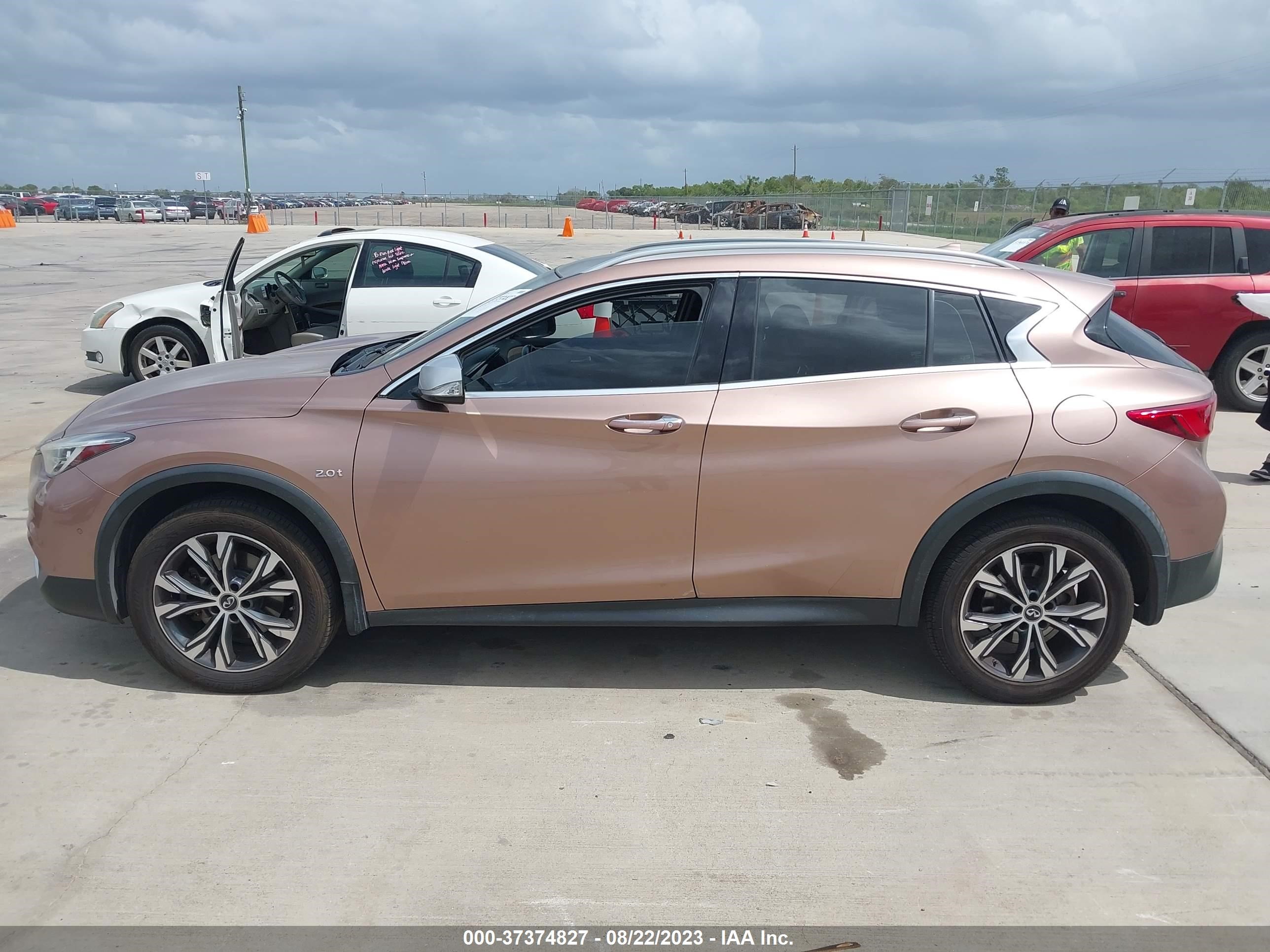 Photo 13 VIN: SJKCH5CR3HA024115 - INFINITI QX30 