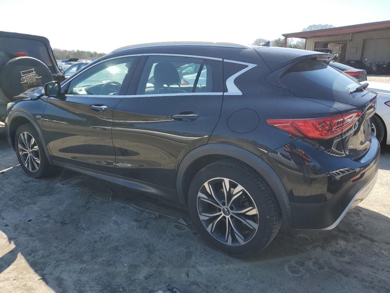 Photo 1 VIN: SJKCH5CR3HA024664 - INFINITI QX30 