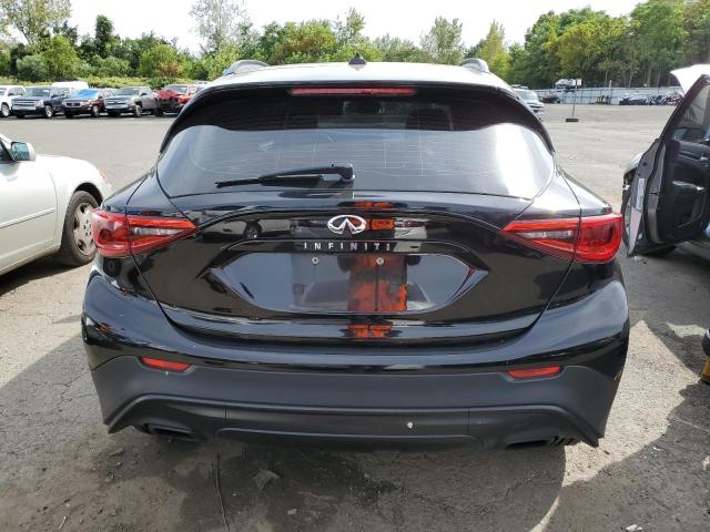 Photo 5 VIN: SJKCH5CR3HA033235 - INFINITI QX30 BASE 