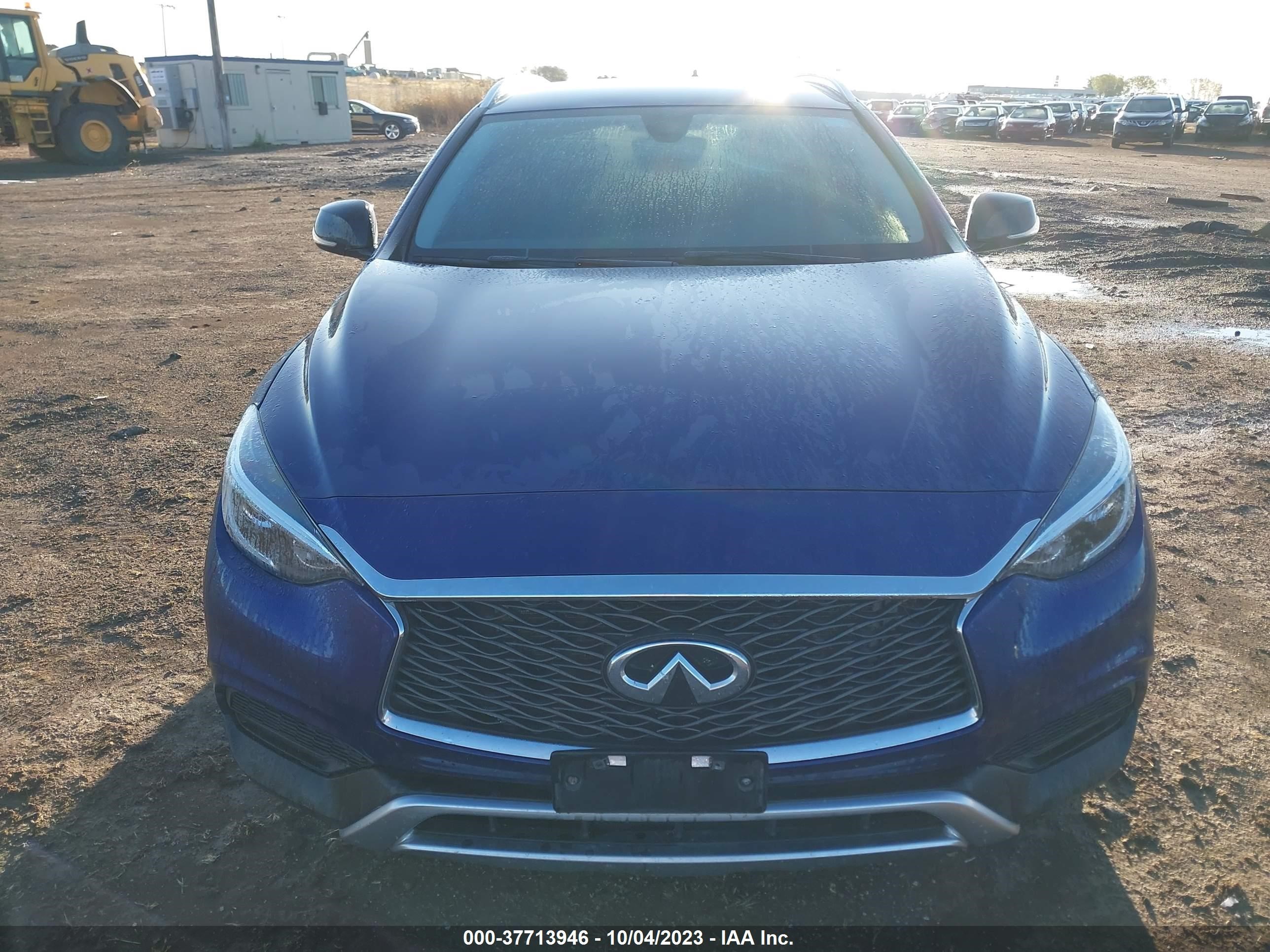 Photo 5 VIN: SJKCH5CR3HA037138 - INFINITI QX30 