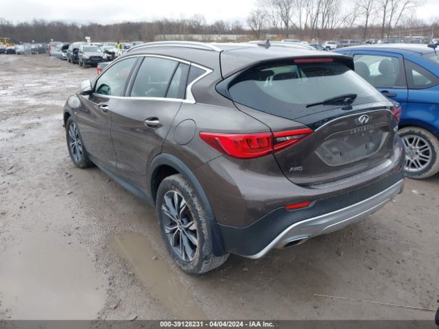 Photo 2 VIN: SJKCH5CR3JA005764 - INFINITI QX30 