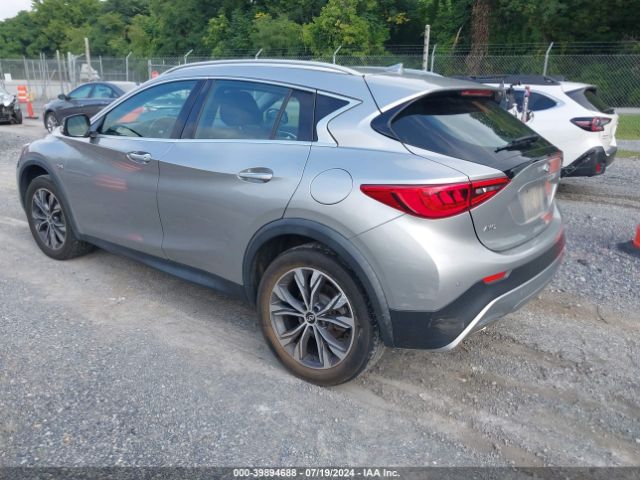 Photo 2 VIN: SJKCH5CR3JA045195 - INFINITI QX30 