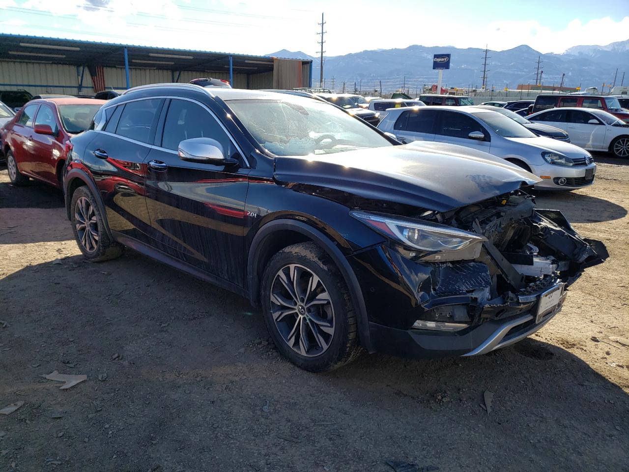 Photo 3 VIN: SJKCH5CR3JA045231 - INFINITI QX30 