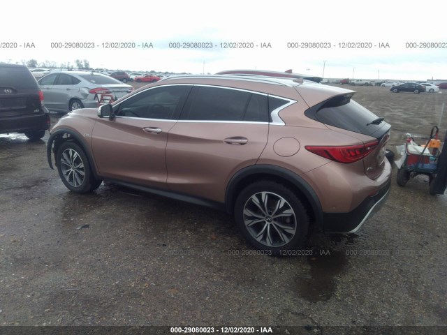 Photo 2 VIN: SJKCH5CR4HA019439 - INFINITI QX30 