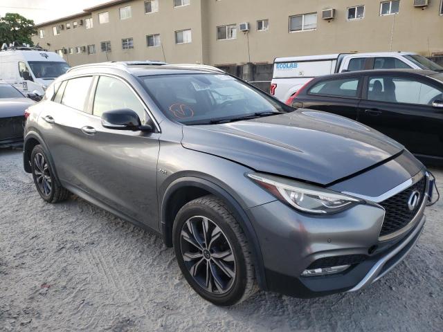 Photo 3 VIN: SJKCH5CR4HA022437 - INFINITI QX30 BASE 