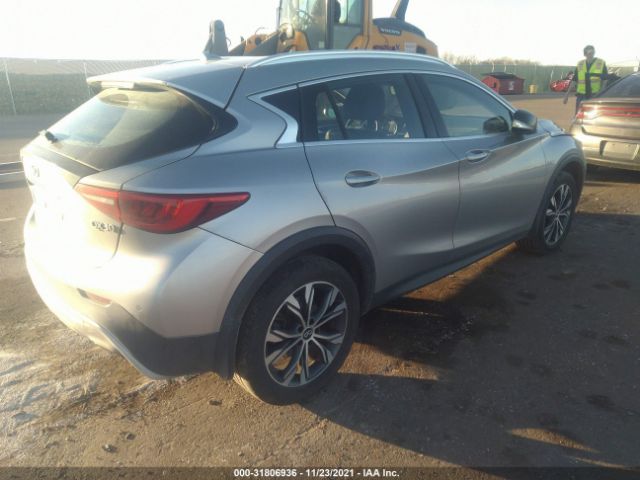 Photo 3 VIN: SJKCH5CR4HA028271 - INFINITI QX30 