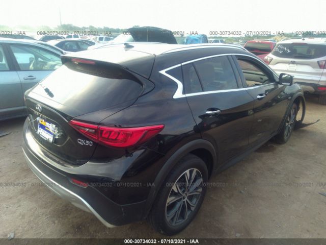 Photo 3 VIN: SJKCH5CR4JA002307 - INFINITI QX30 