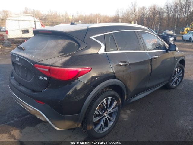 Photo 3 VIN: SJKCH5CR4JA046890 - INFINITI QX30 