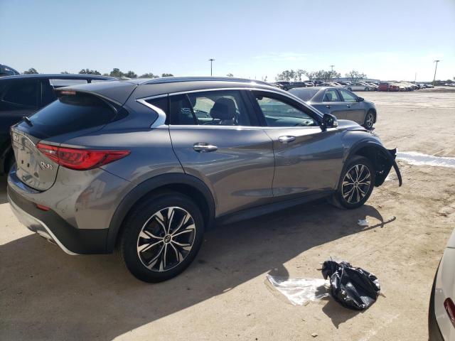 Photo 2 VIN: SJKCH5CR4JA052723 - INFINITI QX30 BASE 