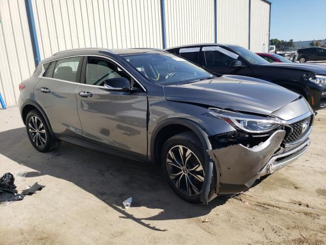 Photo 3 VIN: SJKCH5CR4JA052723 - INFINITI QX30 BASE 