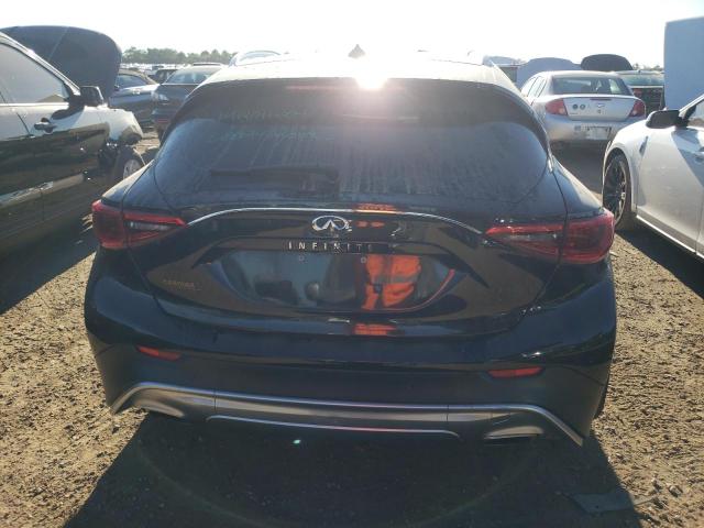 Photo 7 VIN: SJKCH5CR4JA055685 - INFINITI QX30 BASE 