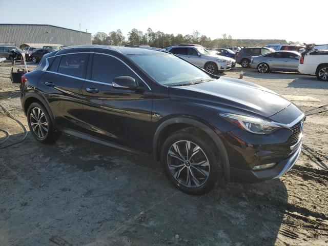 Photo 3 VIN: SJKCH5CR4JA056321 - INFINITI QX30 BASE 