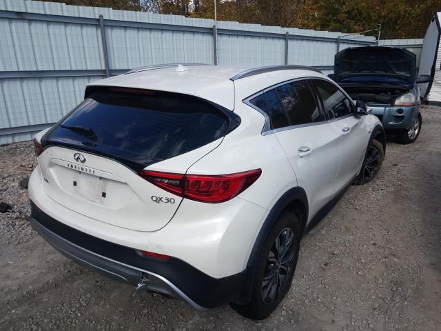 Photo 3 VIN: SJKCH5CR4JA056822 - INFINITI QX30 