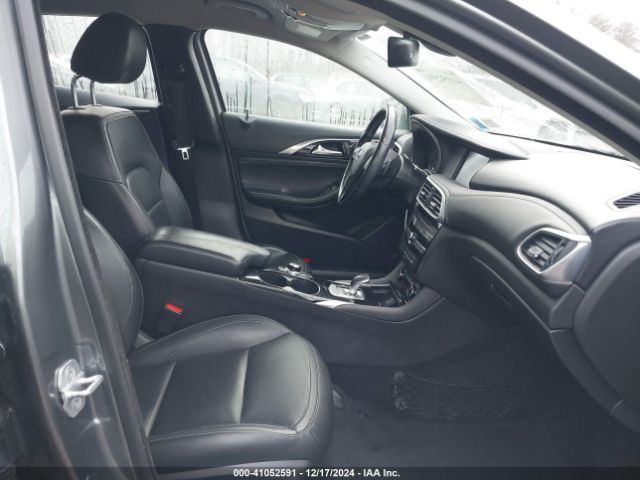 Photo 4 VIN: SJKCH5CR4JA058960 - INFINITI QX30 