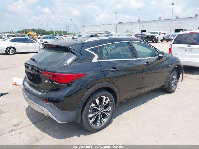 Photo 3 VIN: SJKCH5CR4KA006858 - INFINITI QX30 