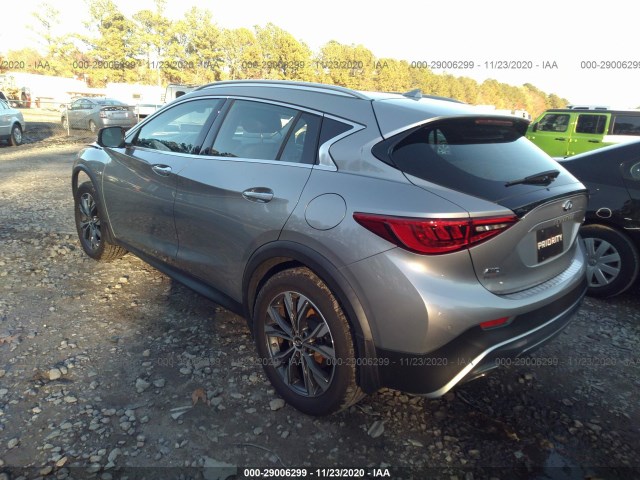 Photo 2 VIN: SJKCH5CR5JA005703 - INFINITI QX30 