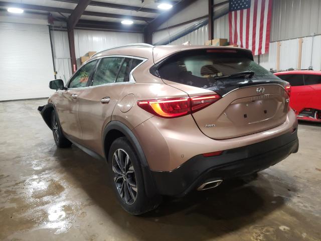 Photo 2 VIN: SJKCH5CR5JA049927 - INFINITI QX30 