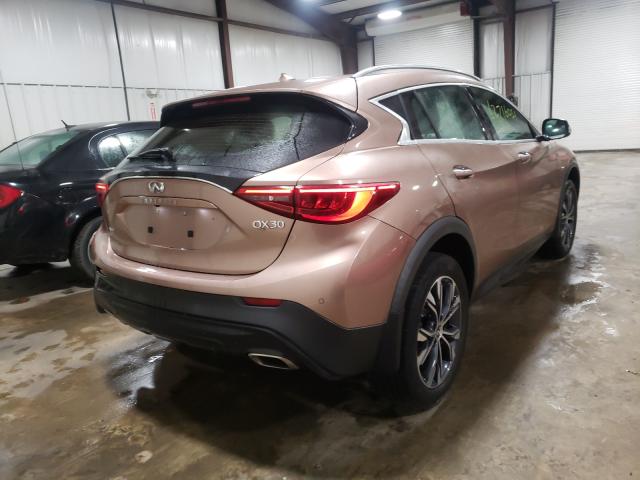 Photo 3 VIN: SJKCH5CR5JA049927 - INFINITI QX30 