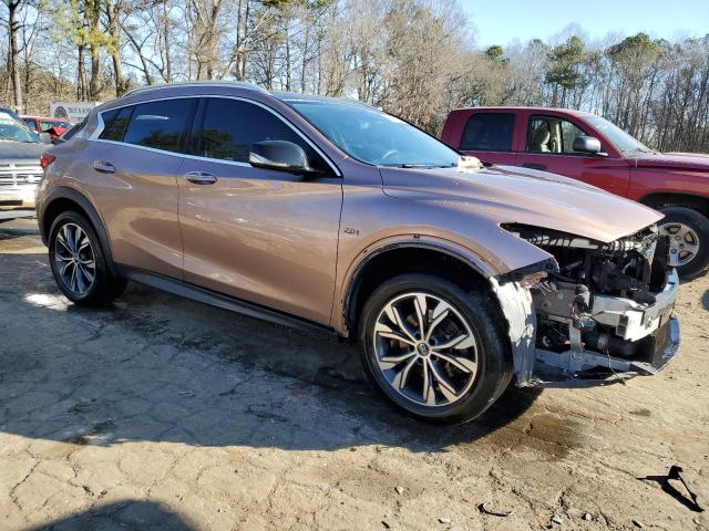 Photo 3 VIN: SJKCH5CR5JA056991 - INFINITI QX30 