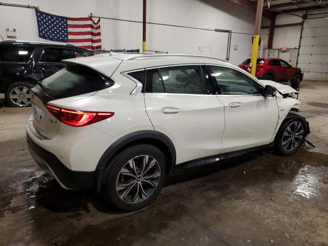 Photo 2 VIN: SJKCH5CR5KA009378 - INFINITI QX30 LUXE 