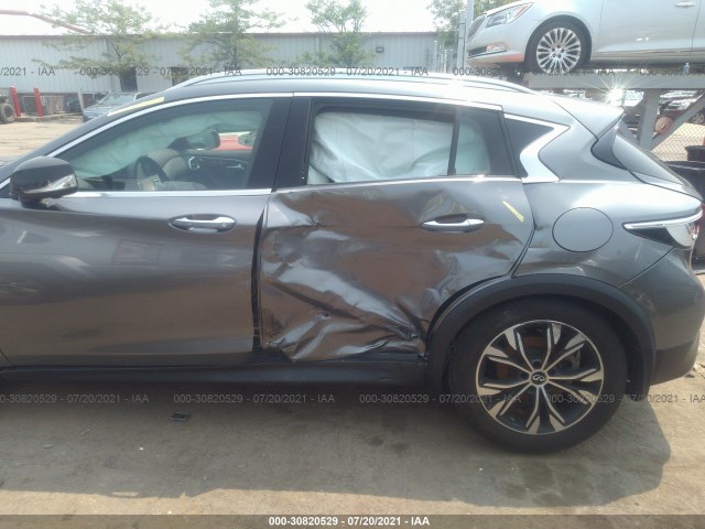 Photo 5 VIN: SJKCH5CR5KA011065 - INFINITI QX30 