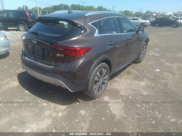 Photo 3 VIN: SJKCH5CR5KA011325 - INFINITI QX30 