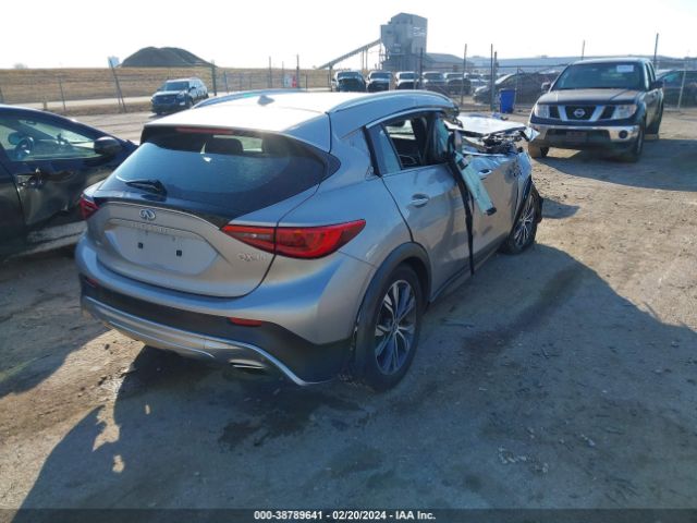 Photo 3 VIN: SJKCH5CR6HA017482 - INFINITI QX30 