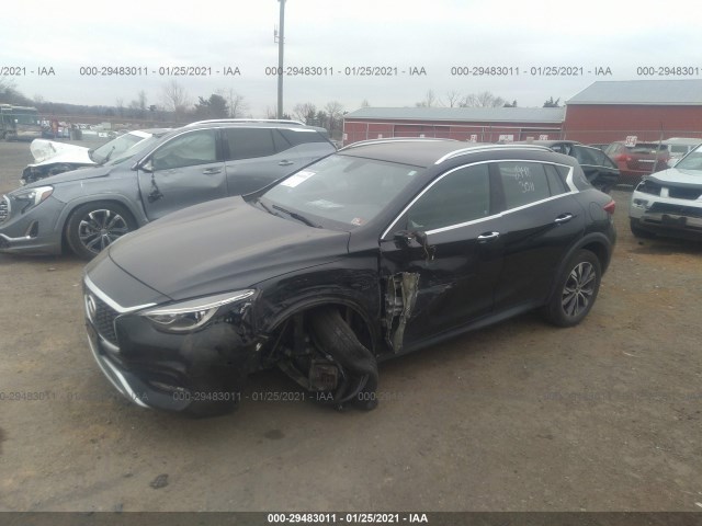 Photo 5 VIN: SJKCH5CR6HA017823 - INFINITI QX30 