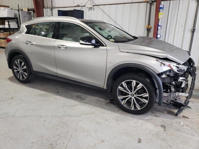 Photo 3 VIN: SJKCH5CR6HA018874 - INFINITI QX30 BASE 