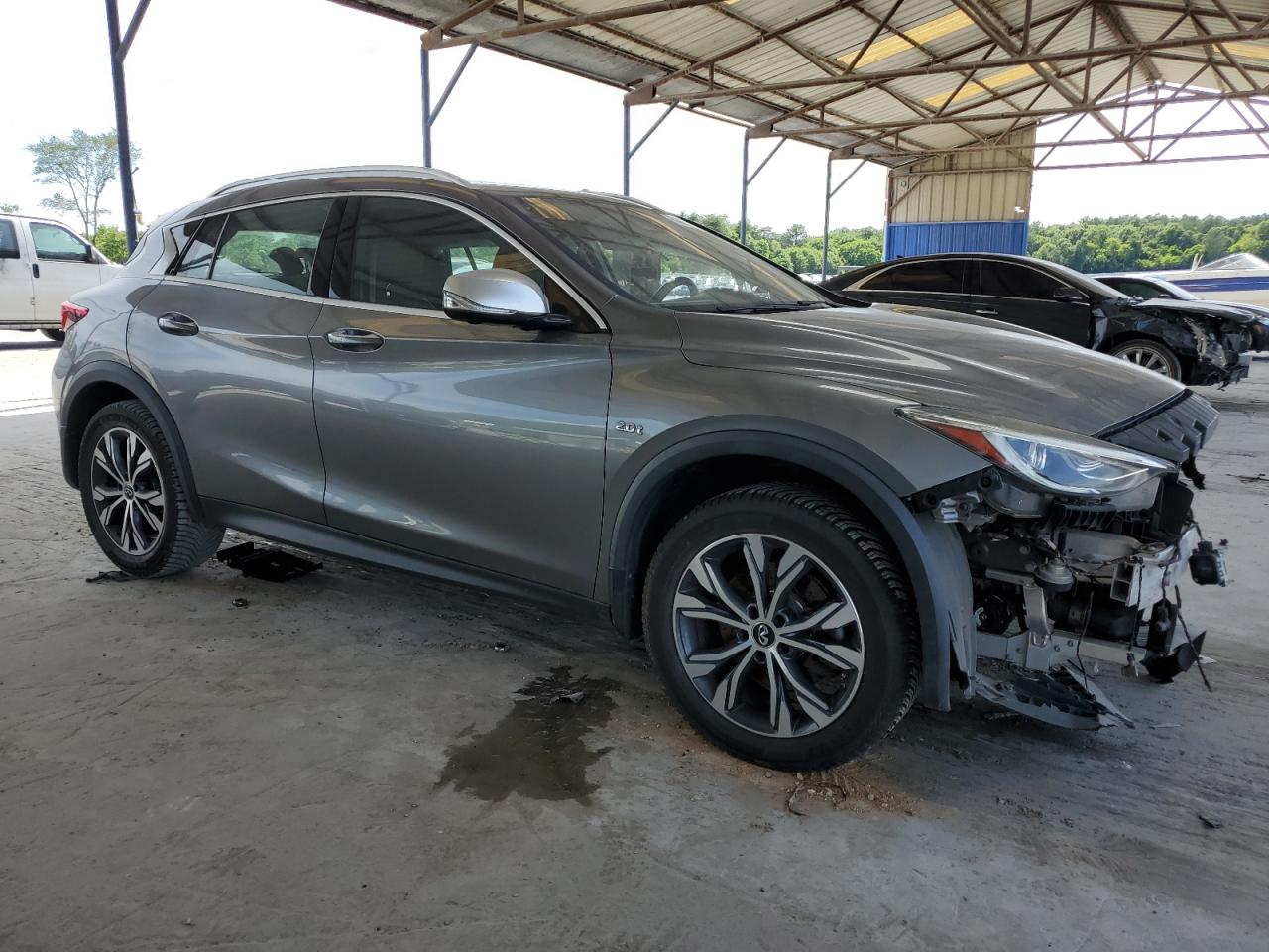 Photo 3 VIN: SJKCH5CR6HA020382 - INFINITI QX30 