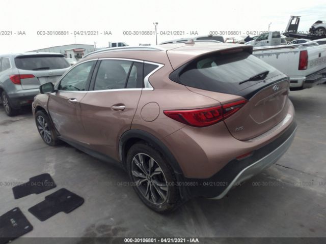 Photo 2 VIN: SJKCH5CR6HA021032 - INFINITI QX30 