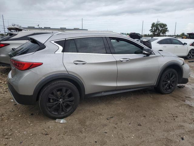 Photo 2 VIN: SJKCH5CR6HA025128 - INFINITI QX30 