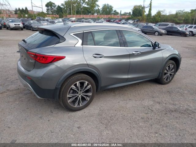 Photo 3 VIN: SJKCH5CR6HA030197 - INFINITI QX30 