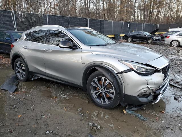 Photo 3 VIN: SJKCH5CR6JA002034 - INFINITI QX30 