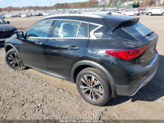 Photo 2 VIN: SJKCH5CR6JA003586 - INFINITI QX30 