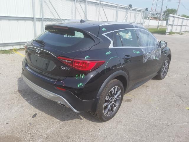 Photo 3 VIN: SJKCH5CR6JA043568 - INFINITI QX30 BASE 